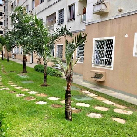 Apt2 Piscina Netflix Wifi Ar Cond Prox A 2 Shoppigns Fortaleza  Eksteriør bilde